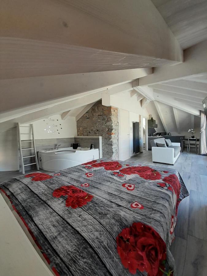 White Suite - Jacuzzi, Swimming Pool & Lake View Lezzeno Exterior photo
